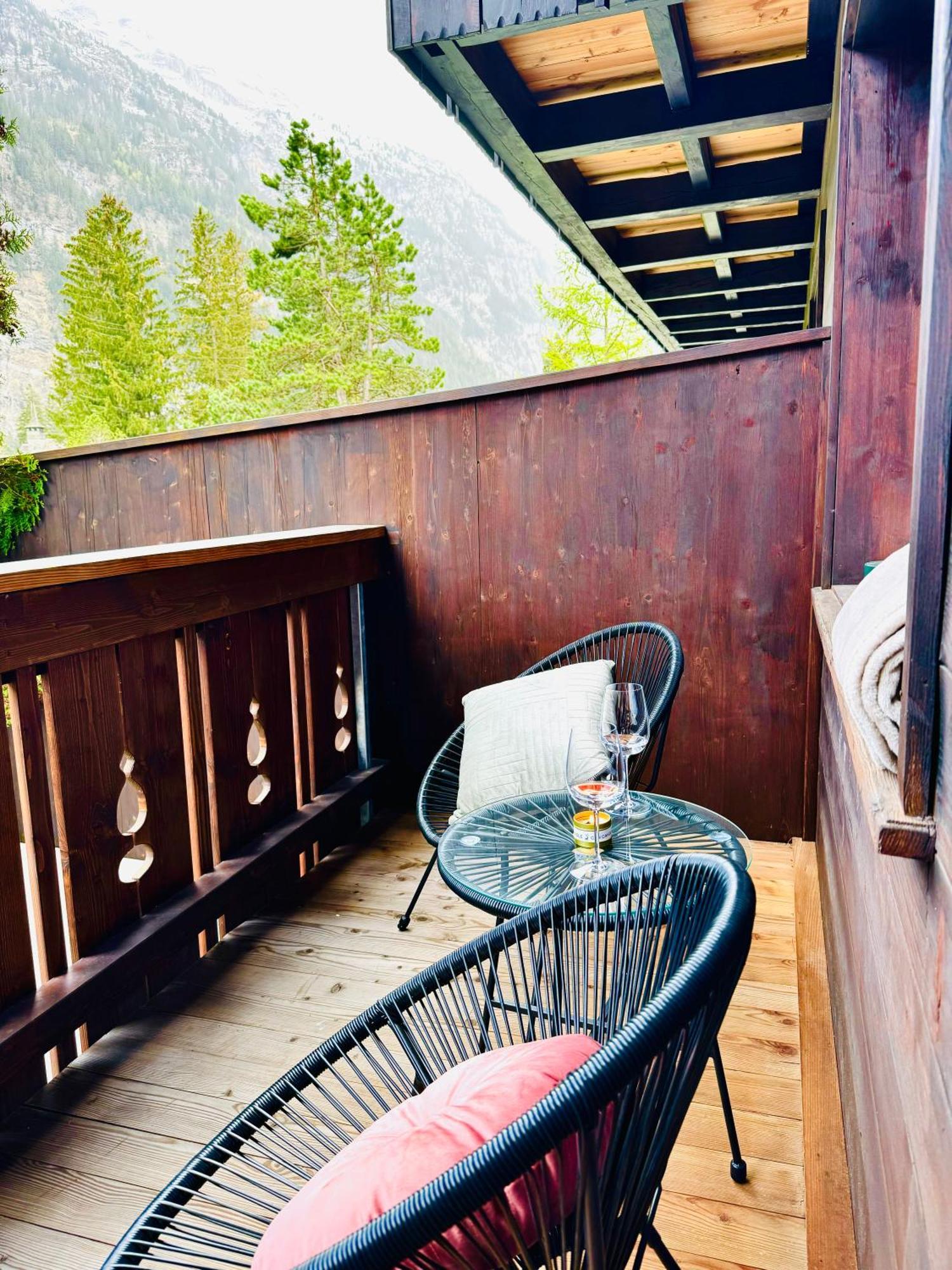 Bellevue & Classy Mountain View Apartment Kandersteg Kültér fotó
