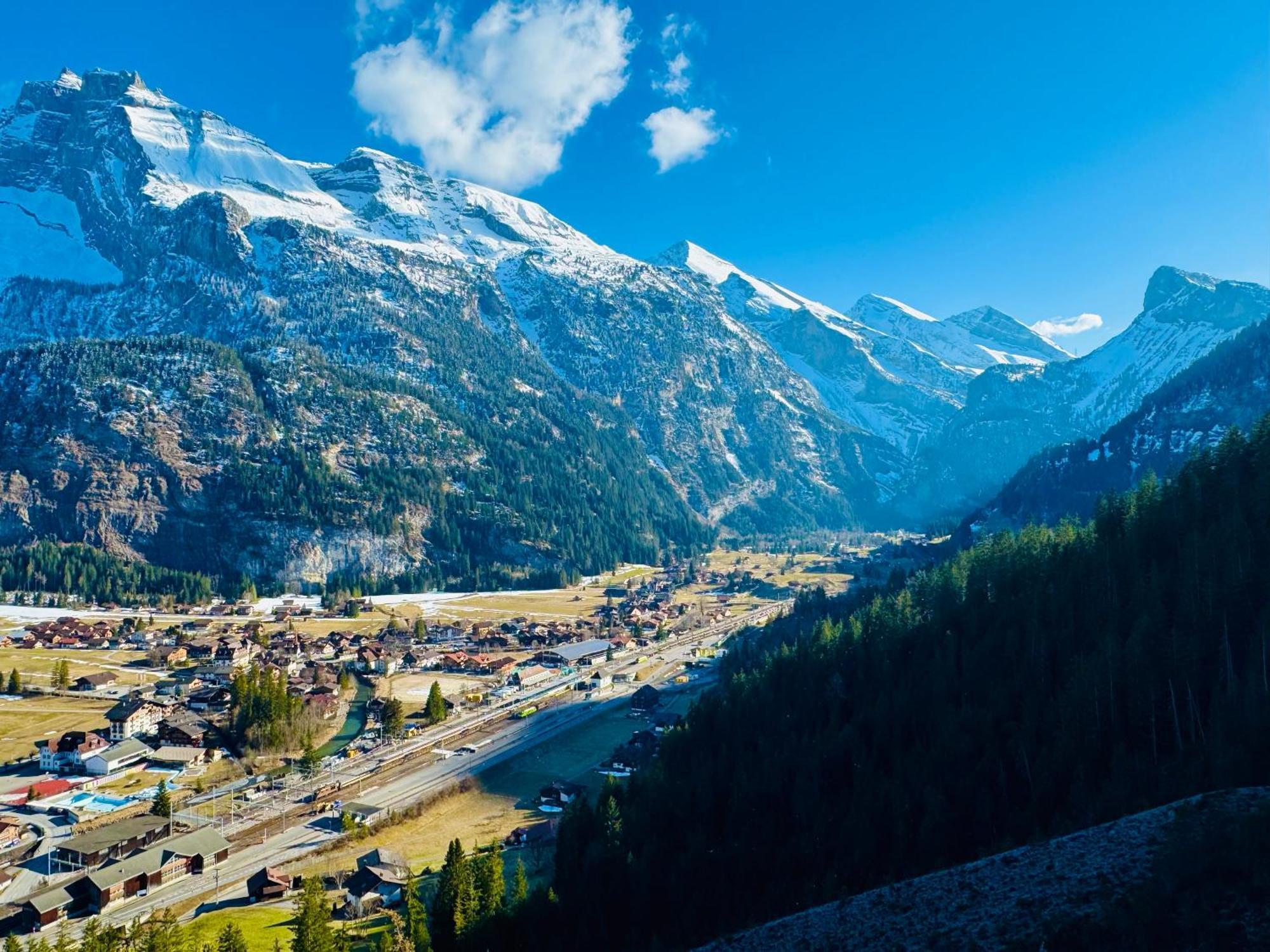Bellevue & Classy Mountain View Apartment Kandersteg Kültér fotó